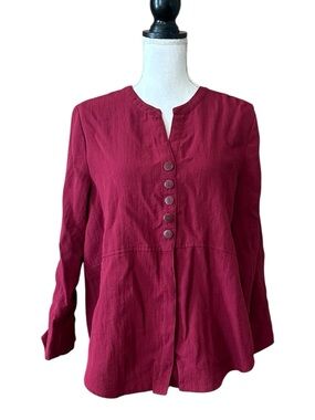 Habitat Button Down Long Sleeve Shirt Women’s SZ Medium in Burgundy